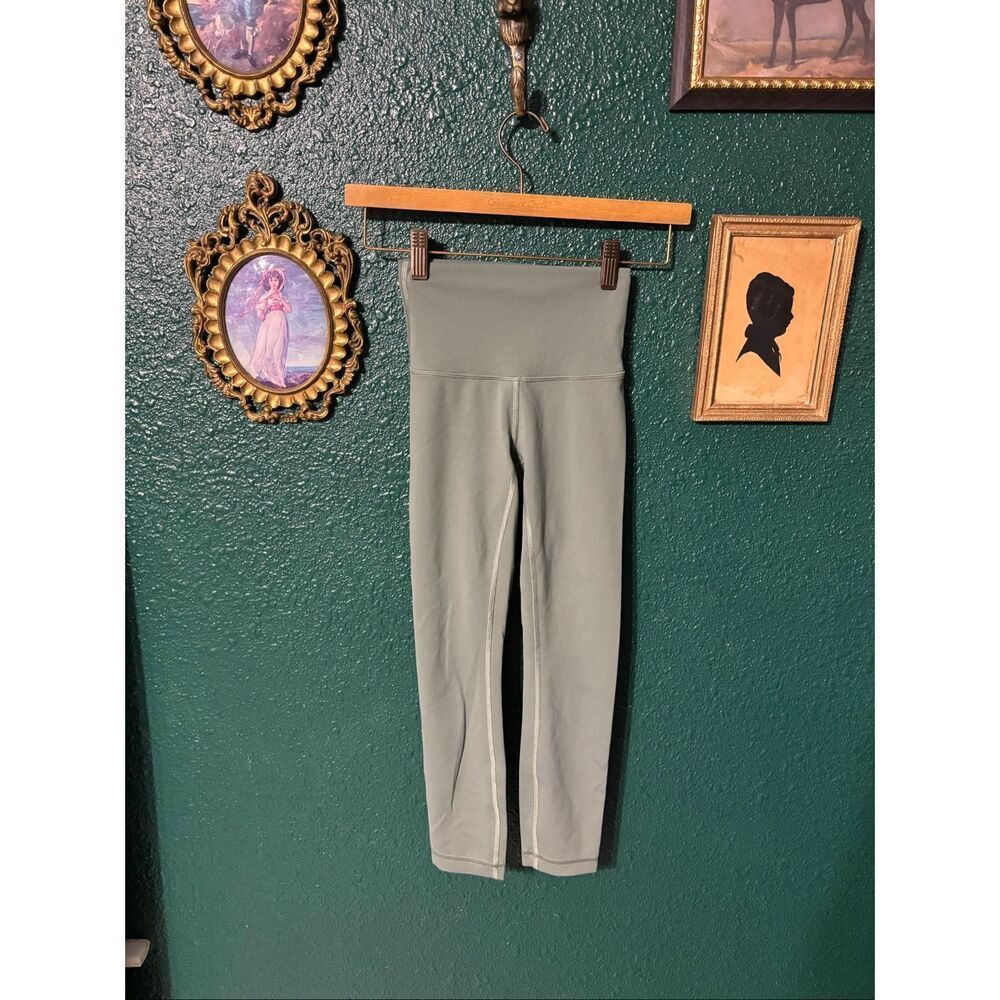 Lululemon Wunder Train High-Rise Crop 23" Sz 0 Green